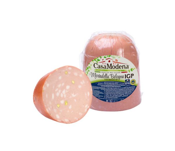 Mortadella con pistacchi a meta' casa modena